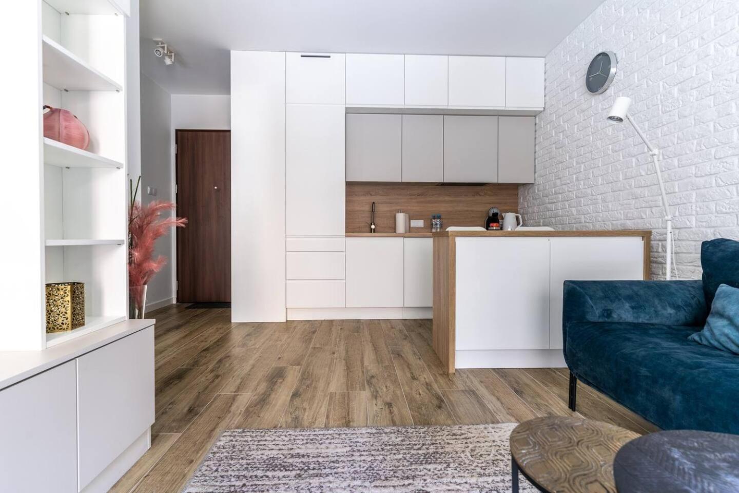 Close-urban Chic - Mennica - One Bedroom -citycenter&3 Warsaw
