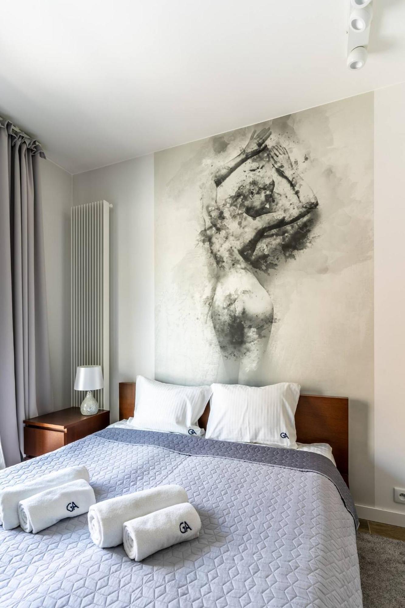 Close-urban Chic - Mennica - One Bedroom -citycenter&3 Warsaw