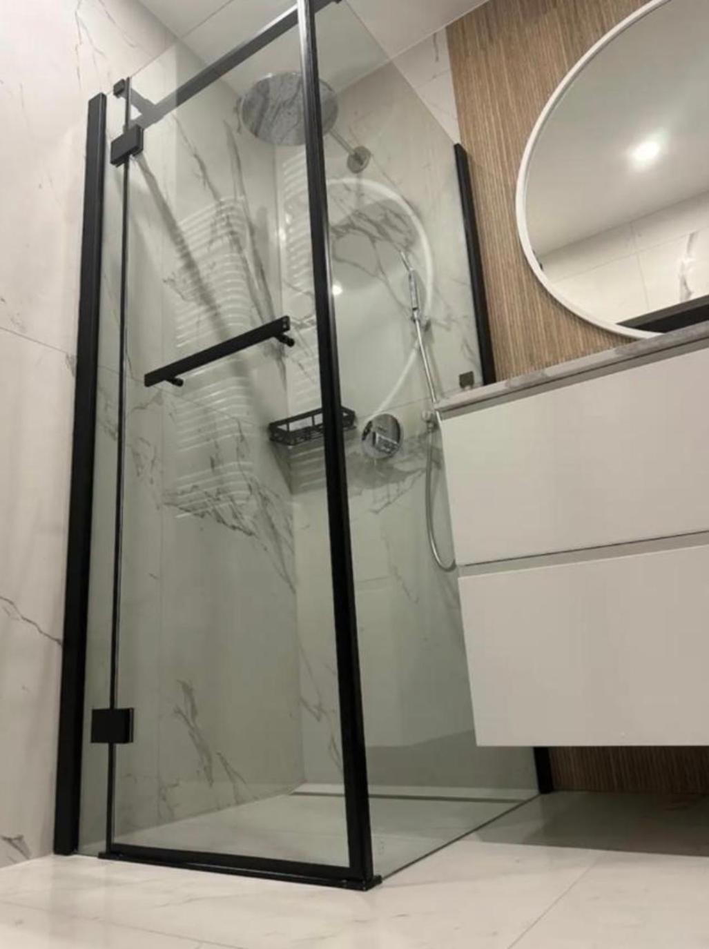 Luxury Modern Apartment,quiet Place Near To The Airport Apartamento