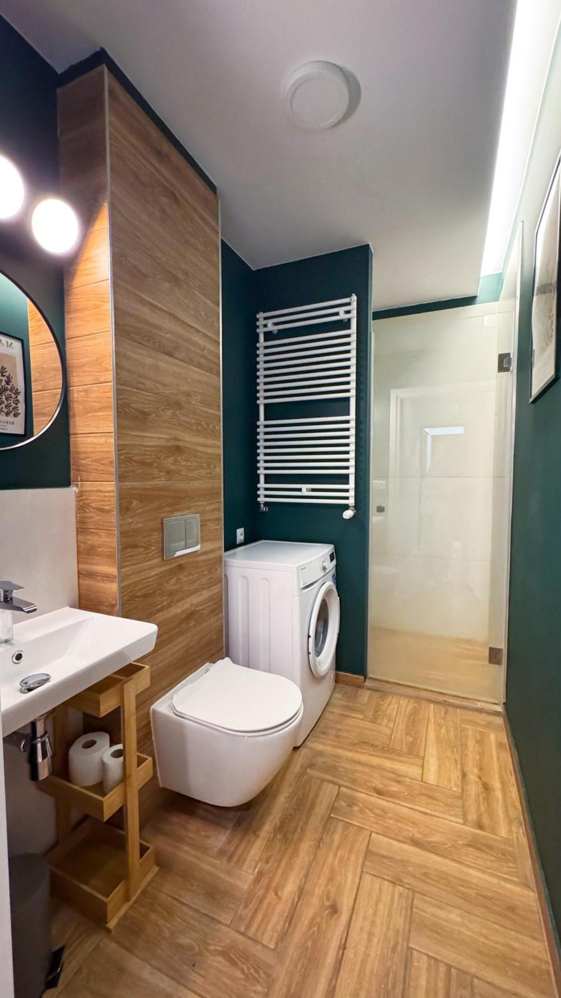 Mint With Outdoor Space - Self Check-in