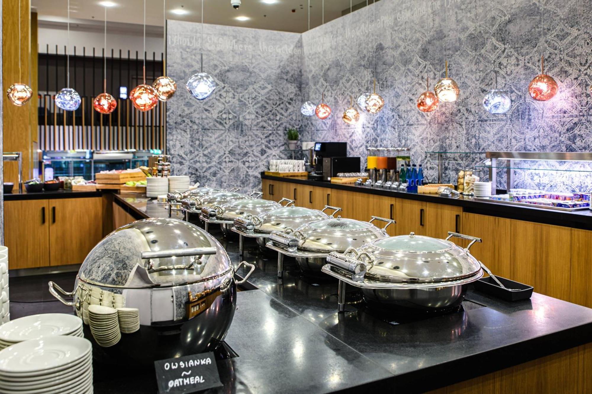 Hotel Courtyard By Marriott Airport Warsaw