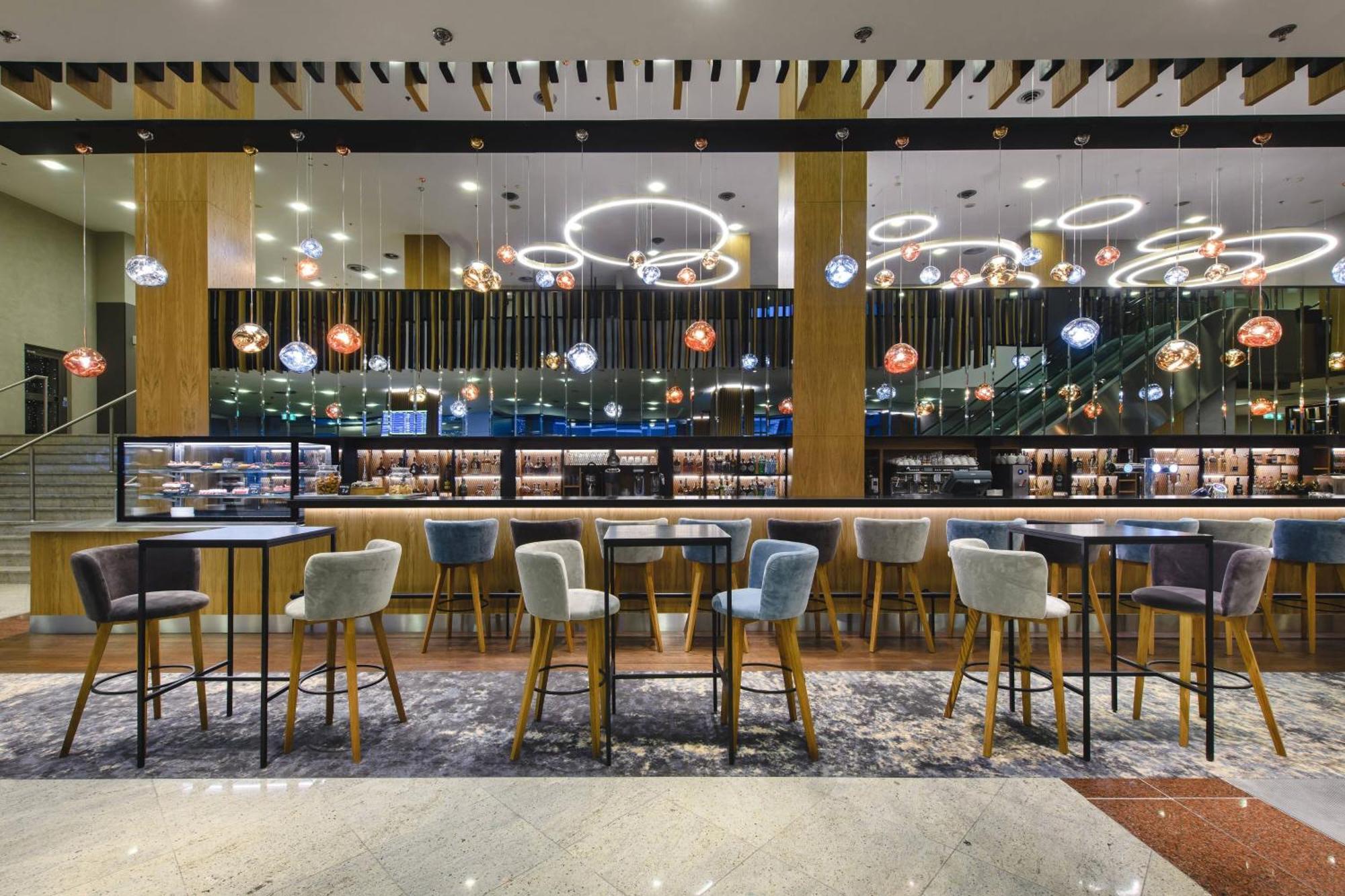 Courtyard By Marriott Airport Warsaw