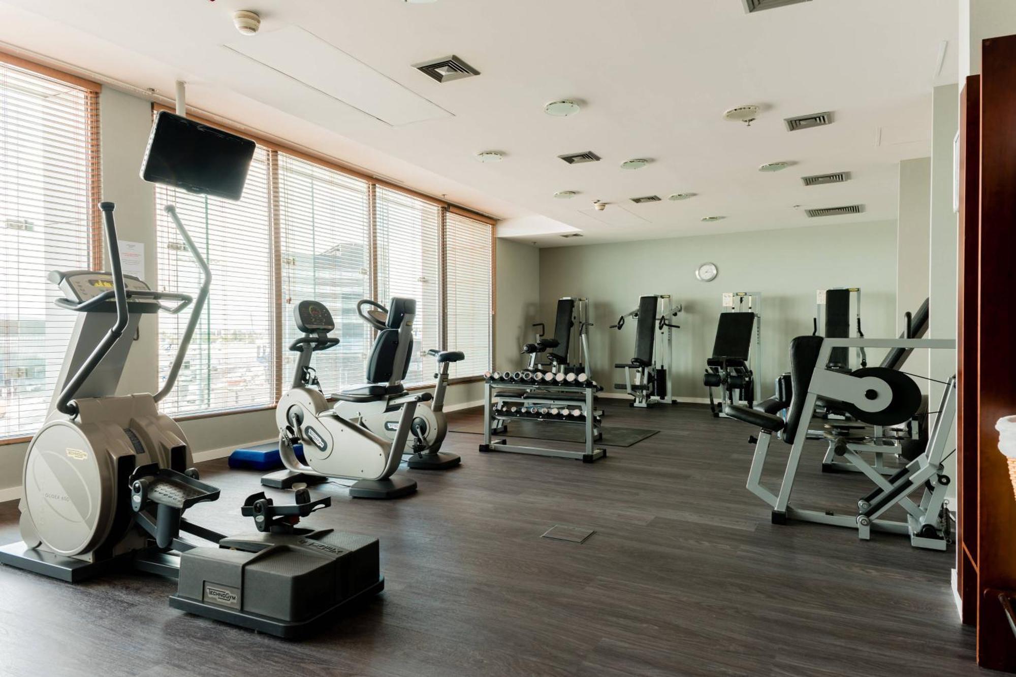 Hotel Courtyard By Marriott Airport Warsaw