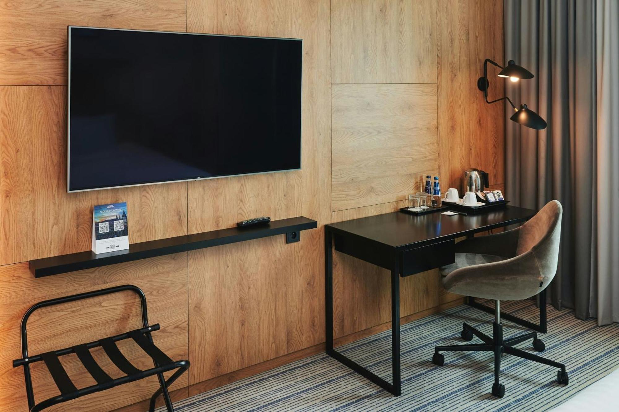 Courtyard By Marriott Airport 4*