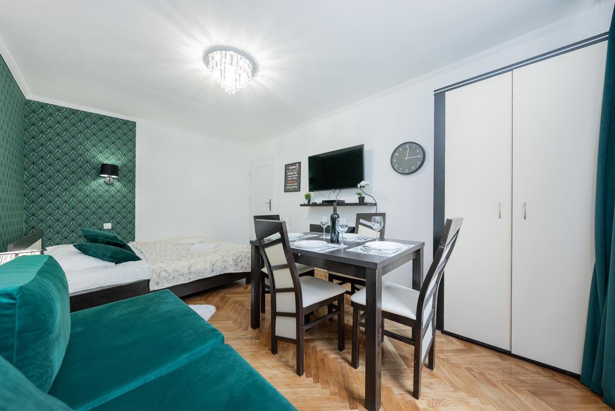 Unitapartament Short Rent In By Metro Station Rondo Onz With 3bedrooms 22 Apartment *