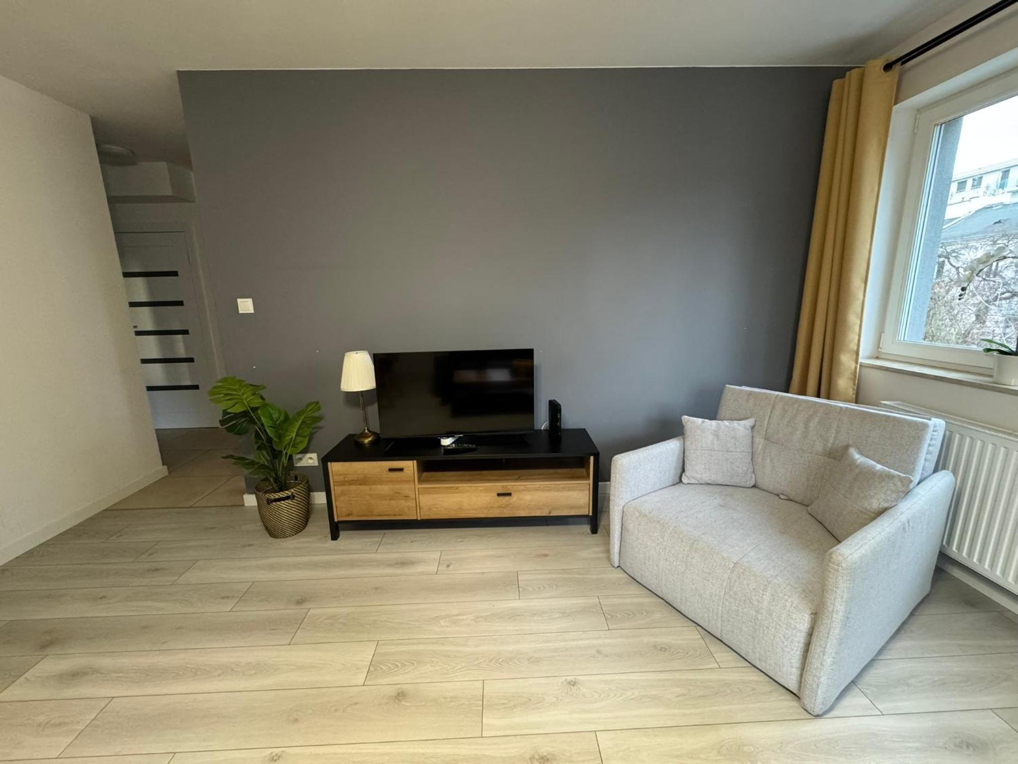 Apartamento Wiosenny Kamienica Grochow With Free Parking *