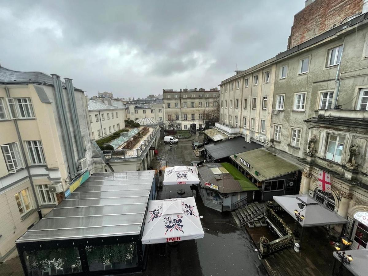 Fantastic Waw - Ch5 C209 Apartment