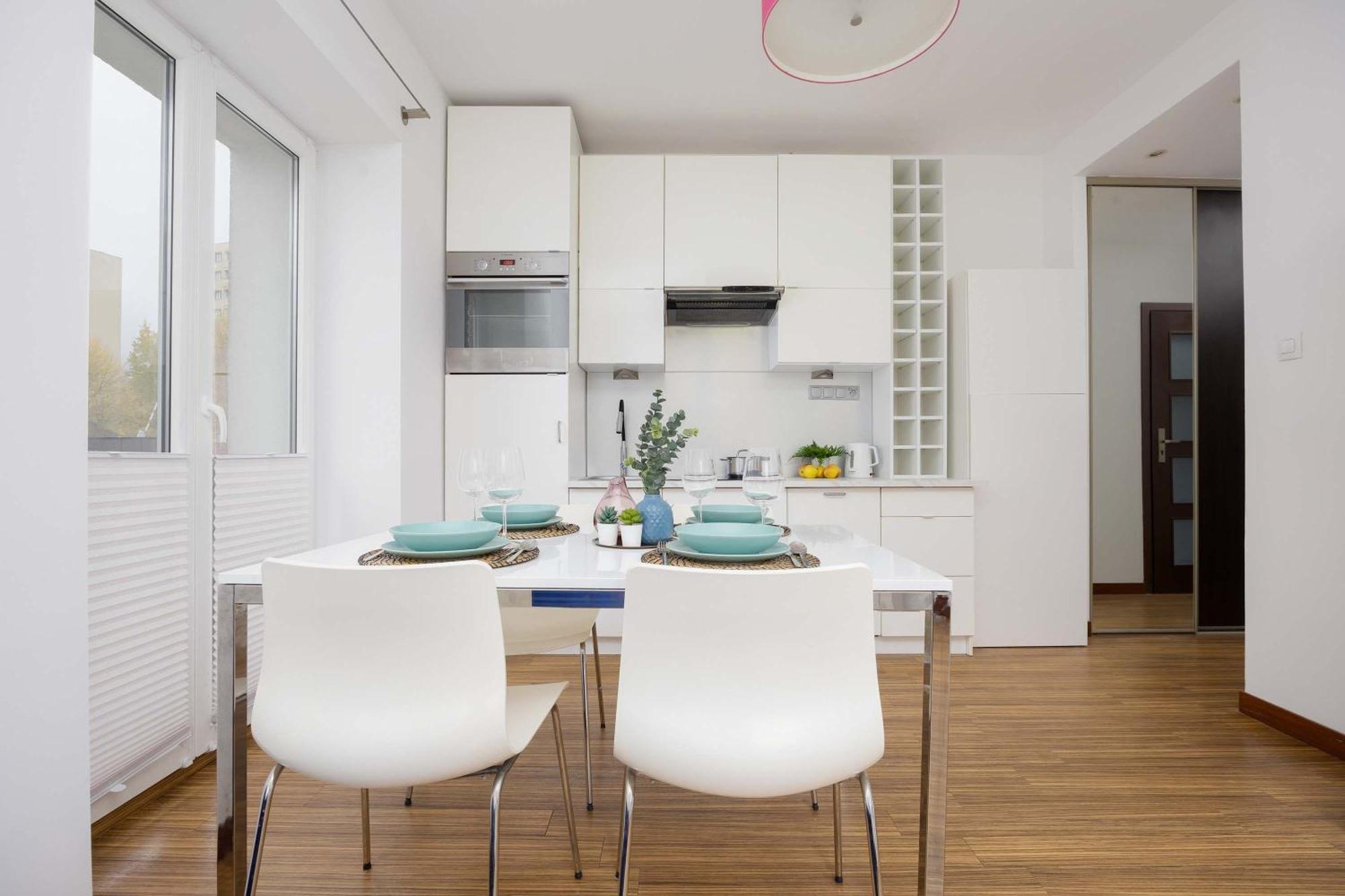 Mokotow Modern With Desk For Remote Work By Renters * Varsóvia