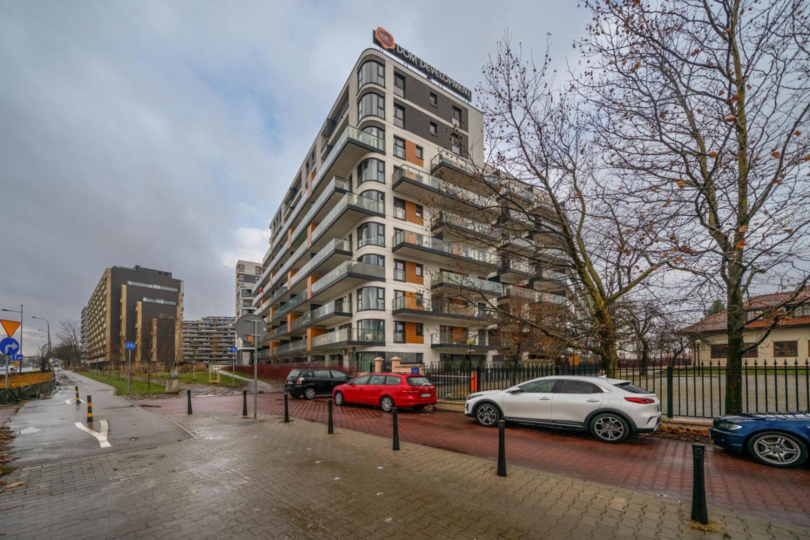 Apartment Wilanowska Prestige - 80m2, Parking & Balcony - By Rentujemy Warsaw