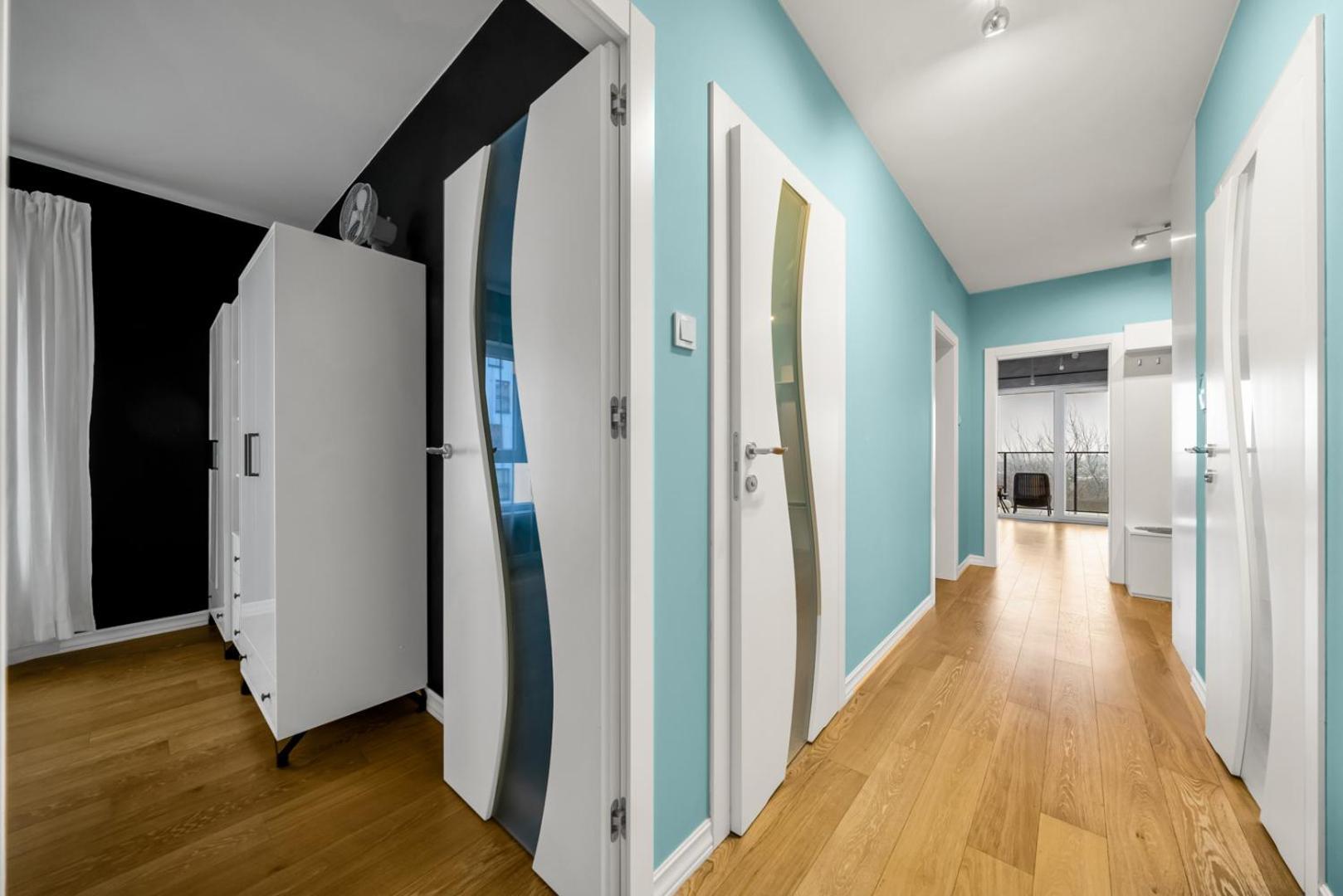 Wilanowska Prestige - 80m2, Parking & Balcony - By Rentujemy Warsaw