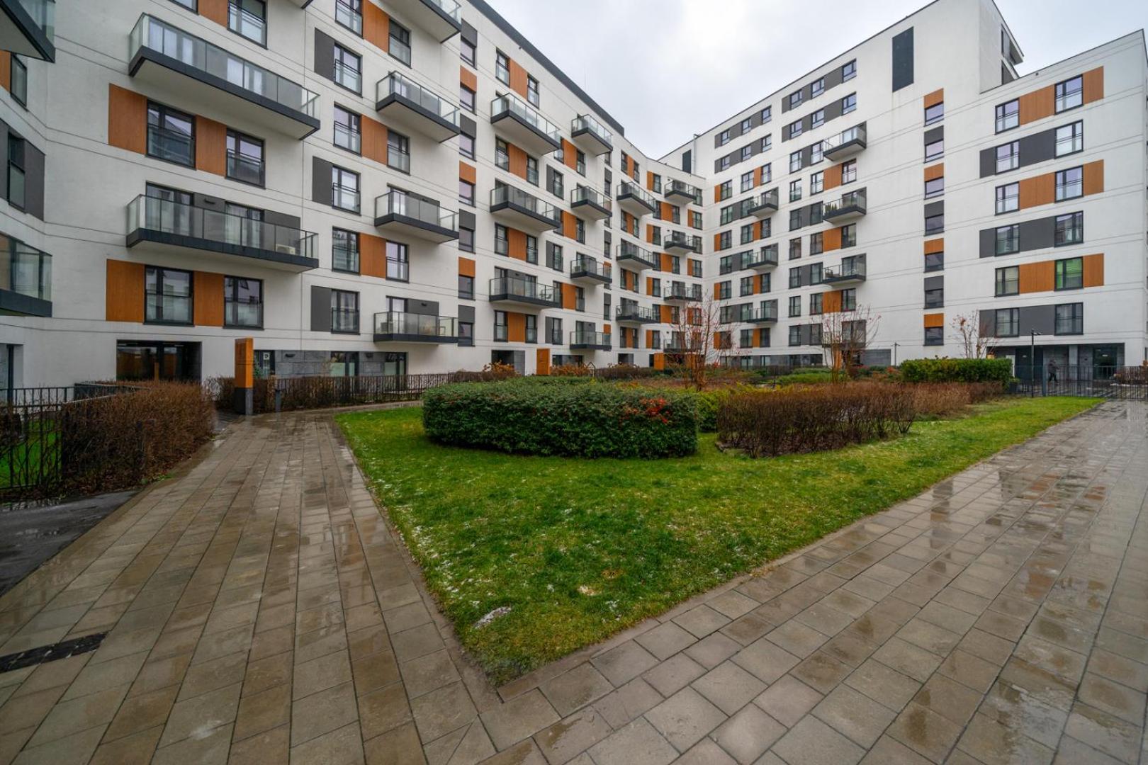 Wilanowska Prestige - 80m2, Parking & Balcony - By Rentujemy * Warsaw