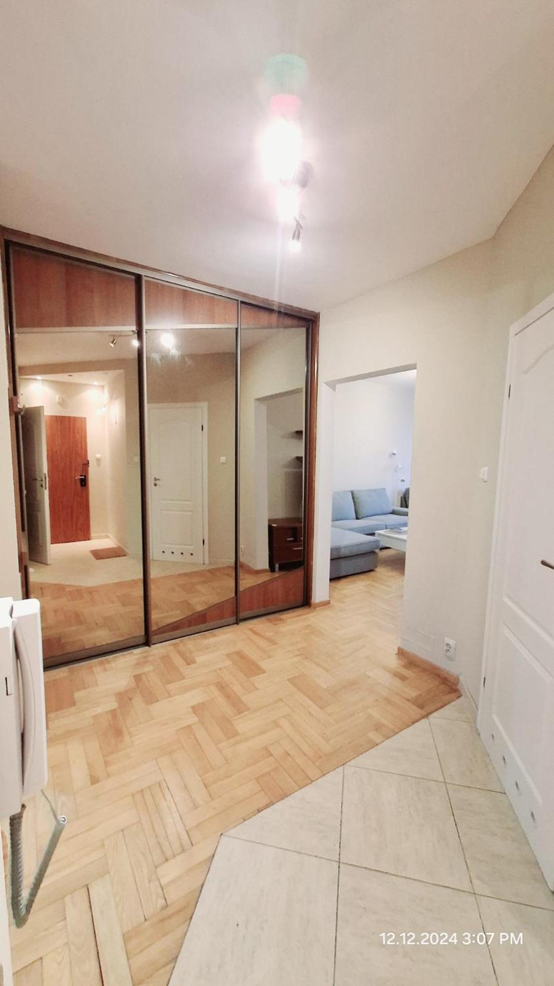 Metro Natolin Apartment Warsaw