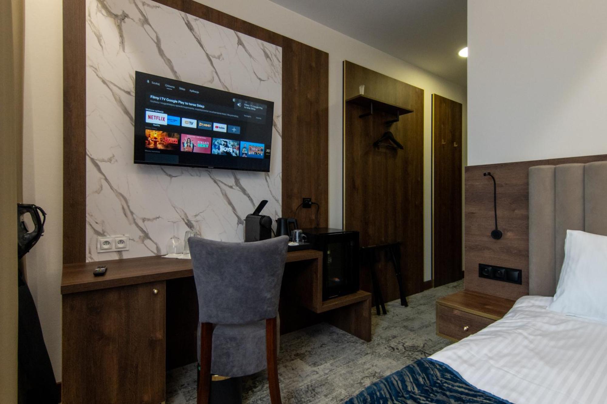 Bed & Breakfast Sleep&fly Okecie Airport *