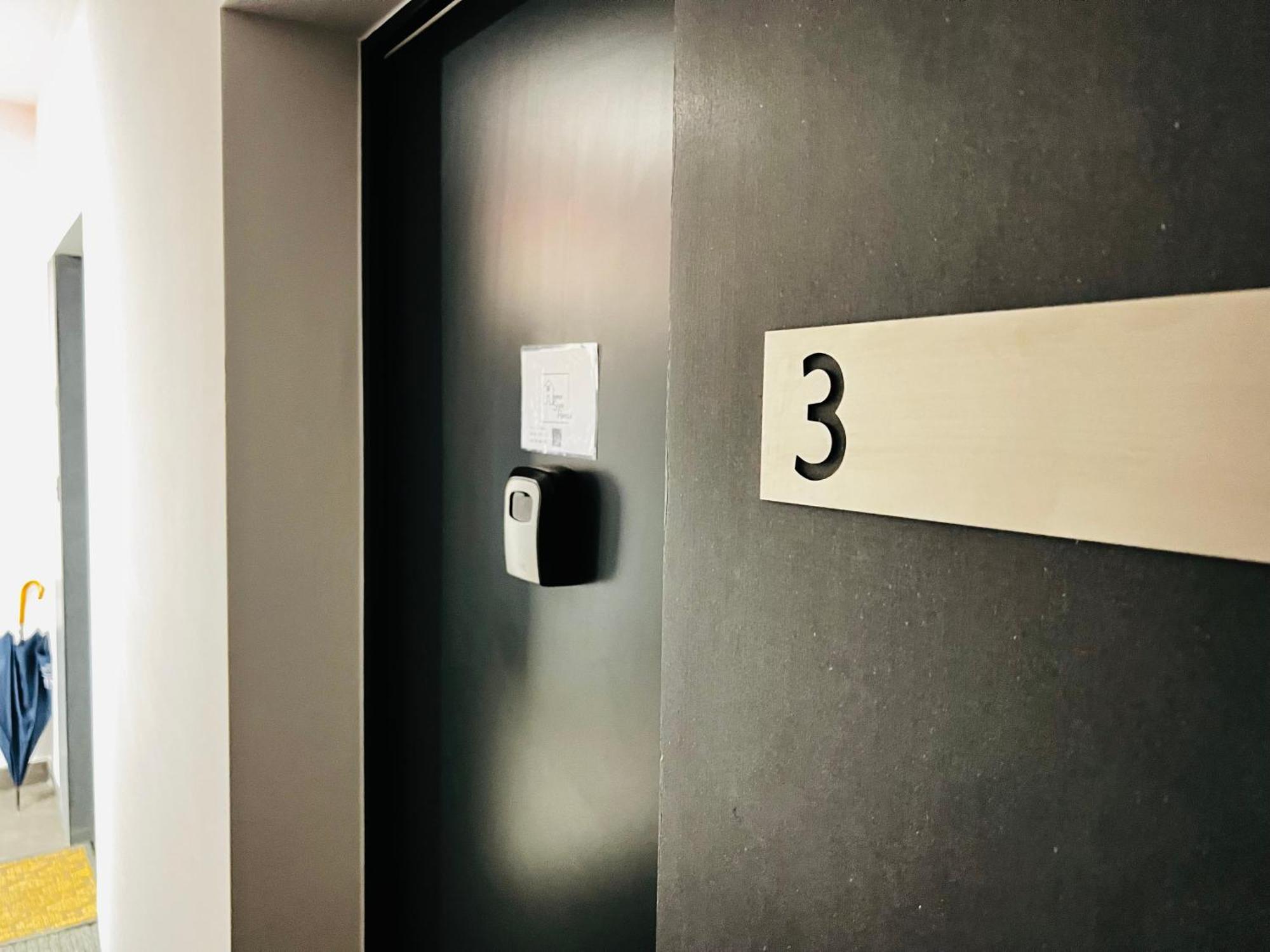 Apartment Filmowa Kawalerka Z Uroczym Tarasem I Garazem Podziemnym Warsaw