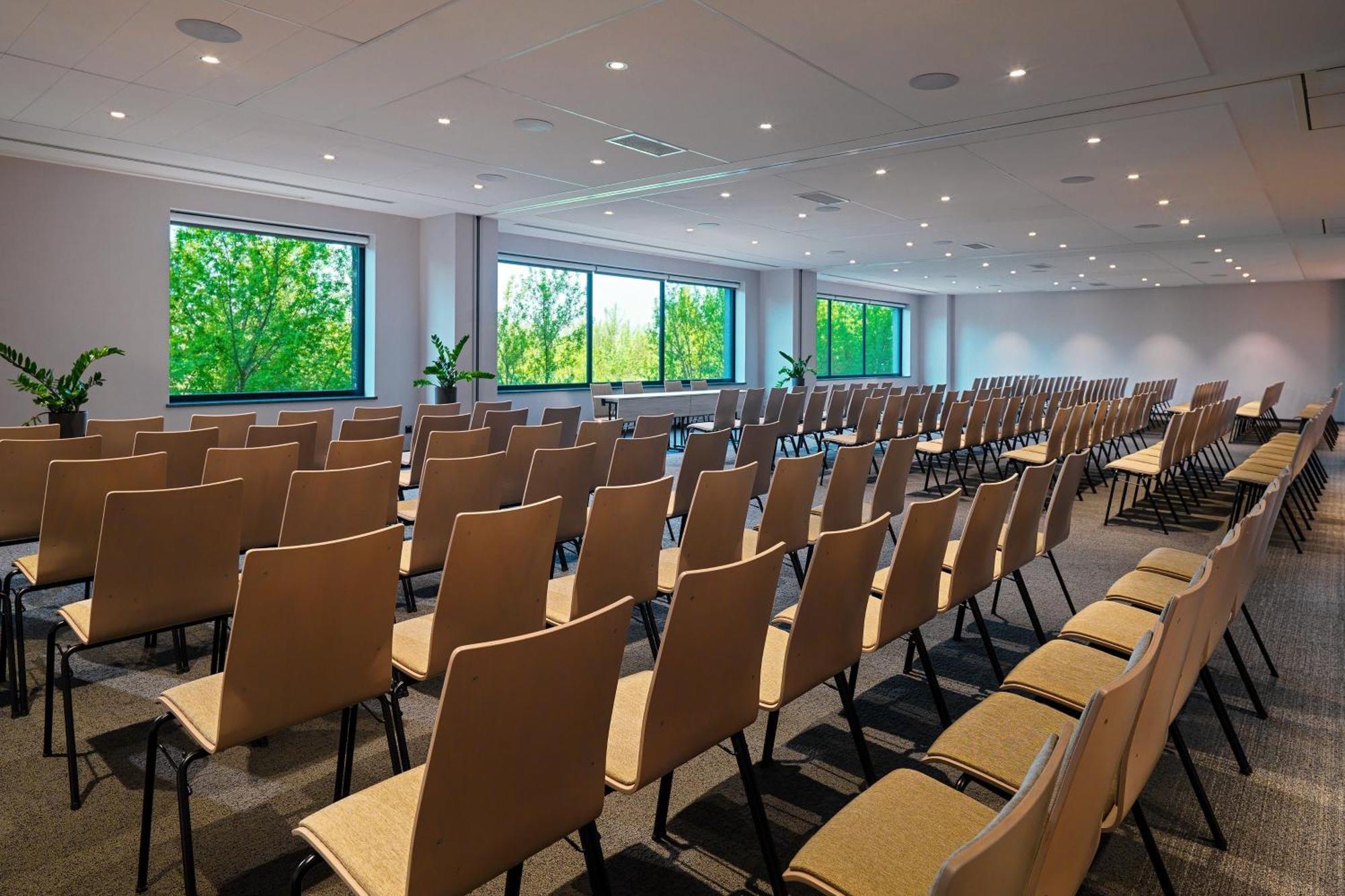 Four Points By Sheraton Mokotow 4*