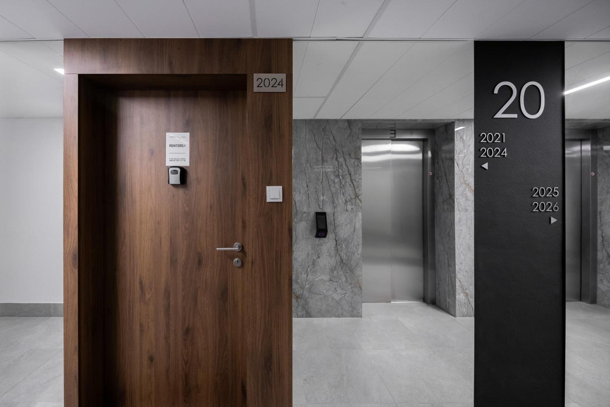 Hotel apartamentowy Exceptional Business By Renters *