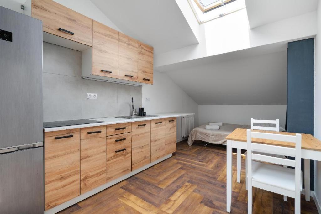 - Great Location- Praga Polnoc - 10 People - Marcinkowskiego Apartment