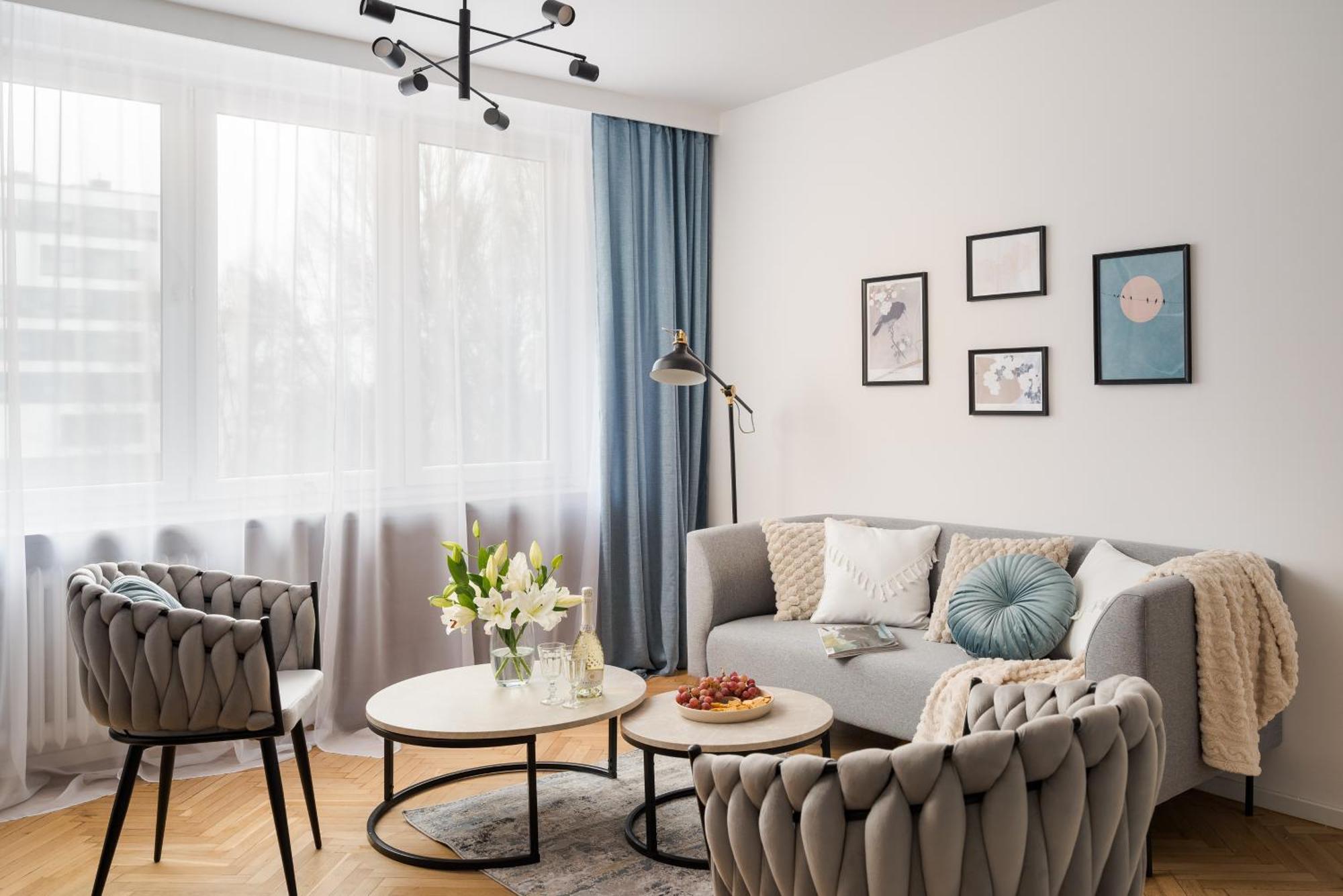 Pulawska Mokotow 2-bedroom & Living Room, Balcony & Free Parking On Site Apartment
