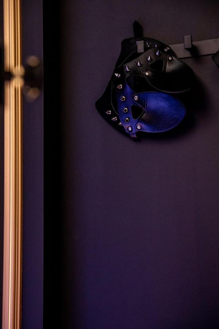 No Limits House - Bdsm Glamour Apartment Warsaw