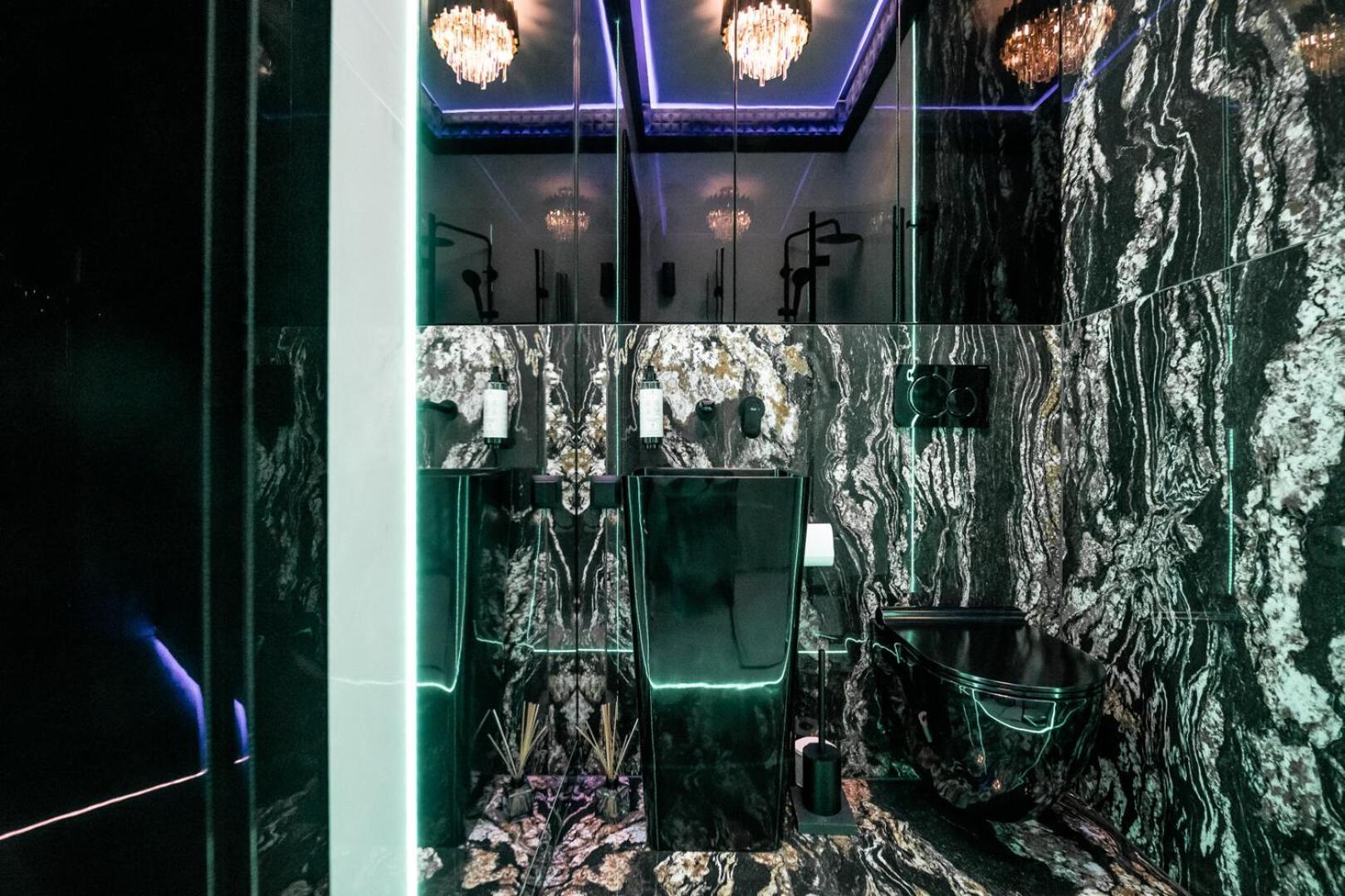 No Limits House - Bdsm Glamour Apartment *