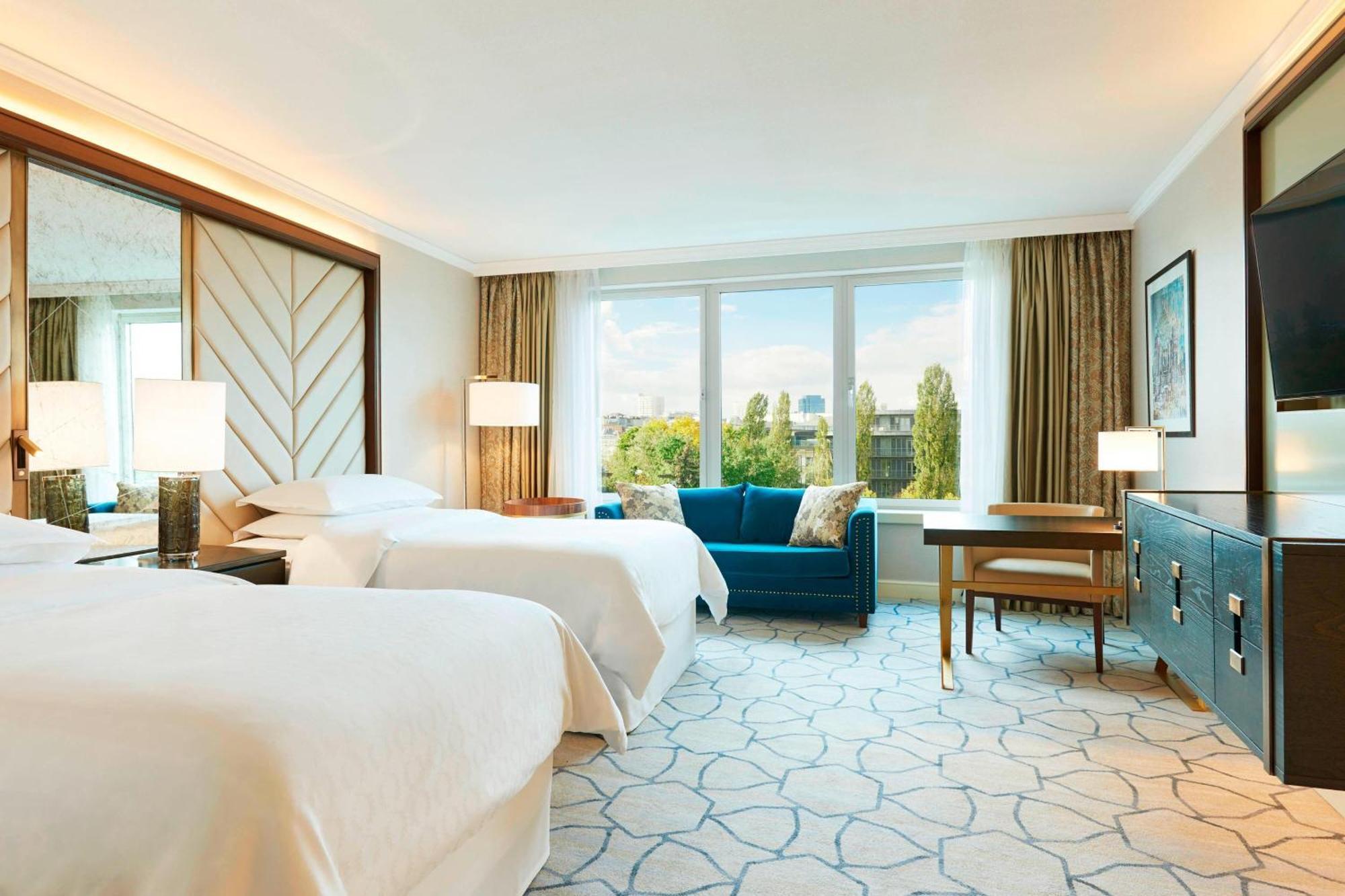 Sheraton Grand Khách sạn