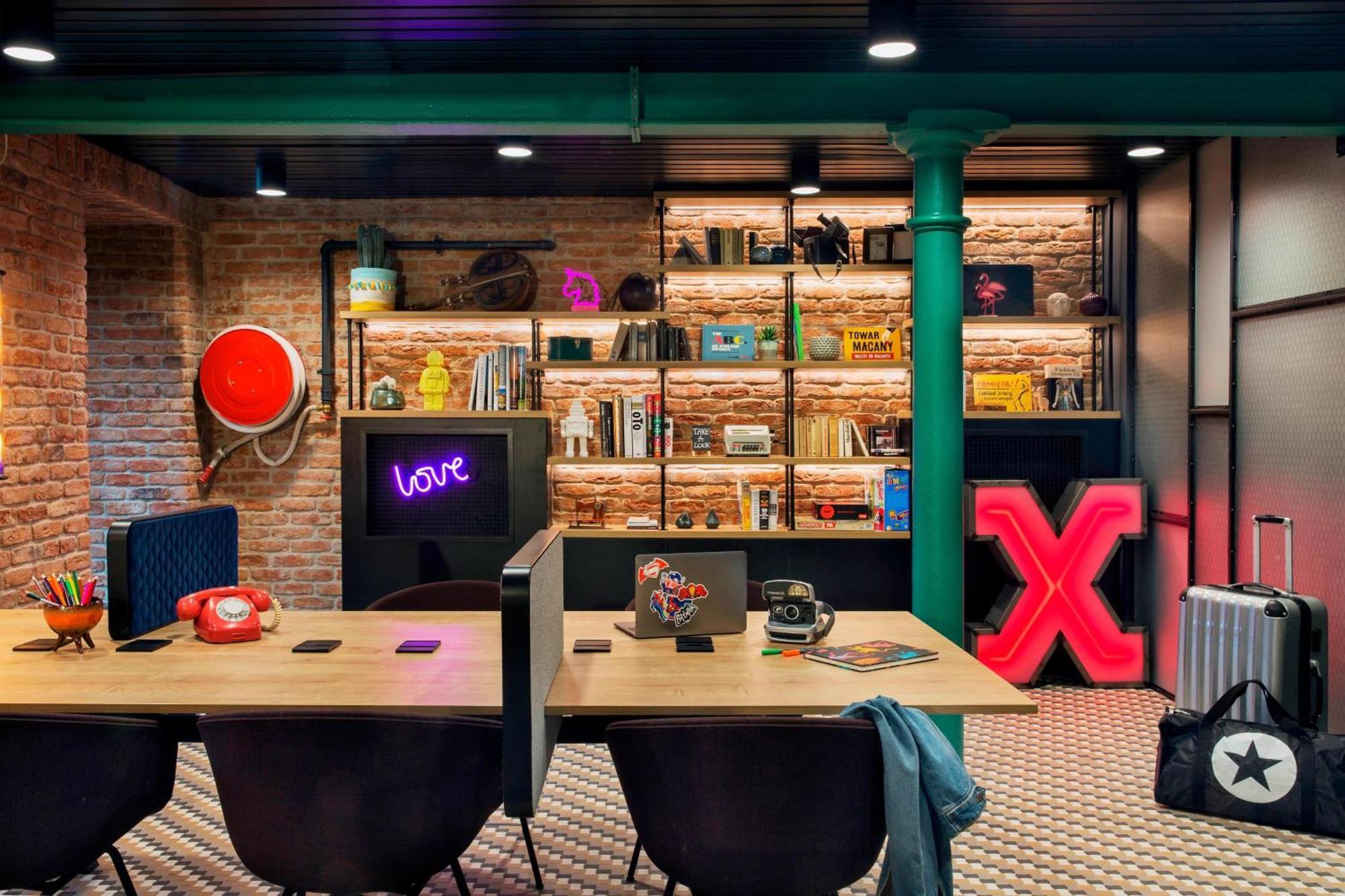 Moxy Praga Hotel