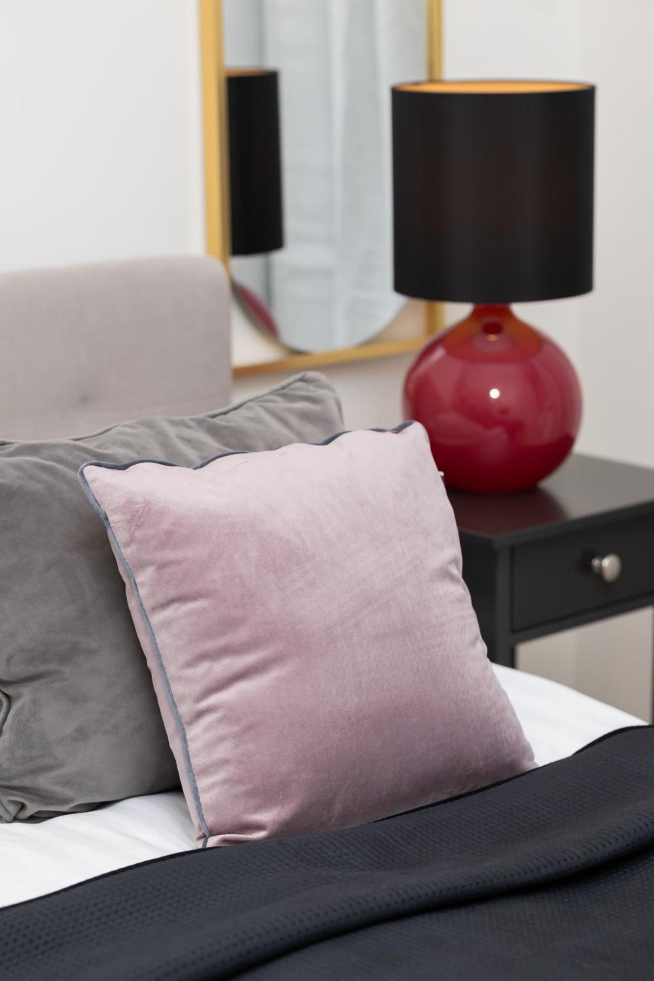 Modern With Air Conditioning In Close To Three Parks By Renters Prestige * Warsaw