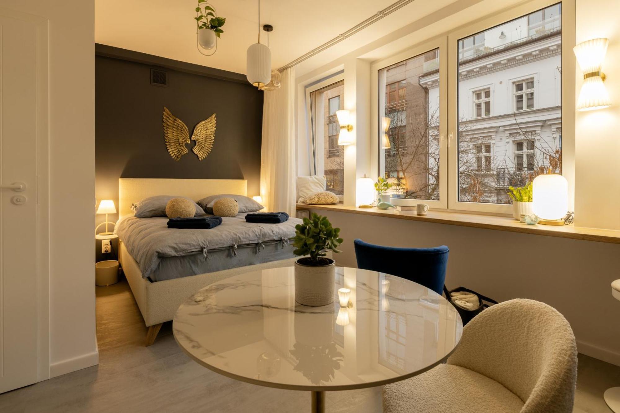 Romantic Hoza Downtown Warschau