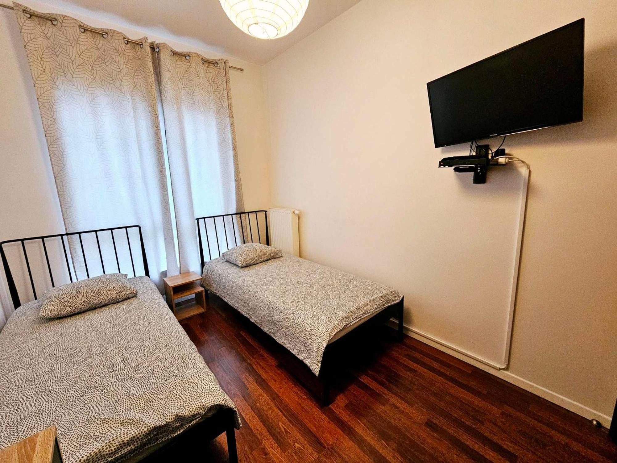 Rydygiera 17 Own Tv Wifi Hostel