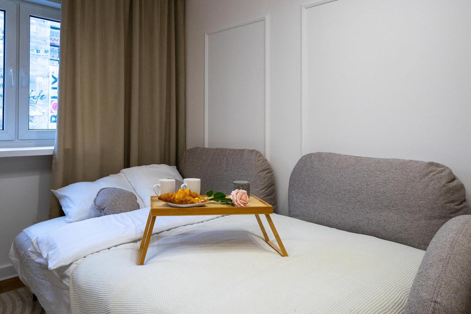 Chmielna - Location, Workspace - By Rentujemy Apartment *
