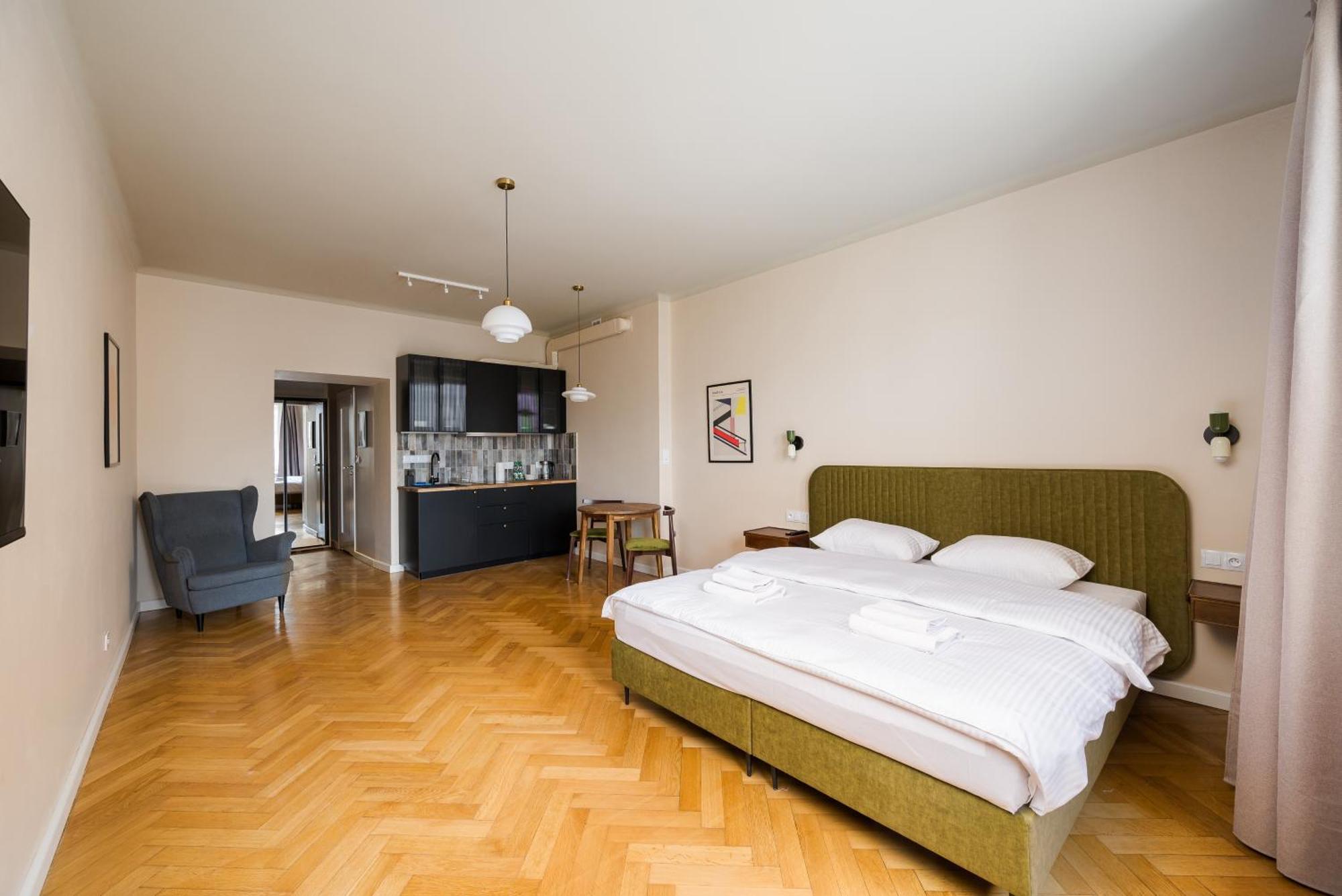 Apartment Plac Dabrowskiego Deluxe