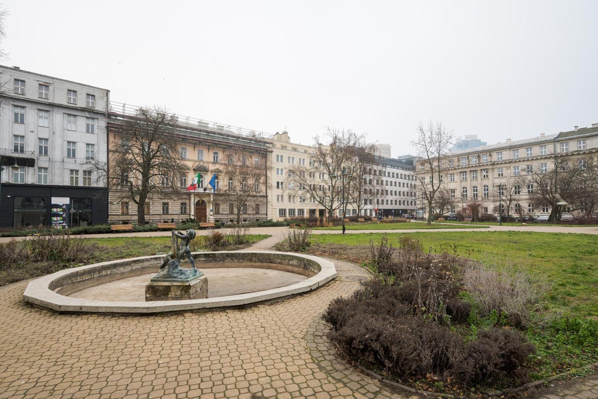 Plac Dabrowskiego Deluxe Apartament *
