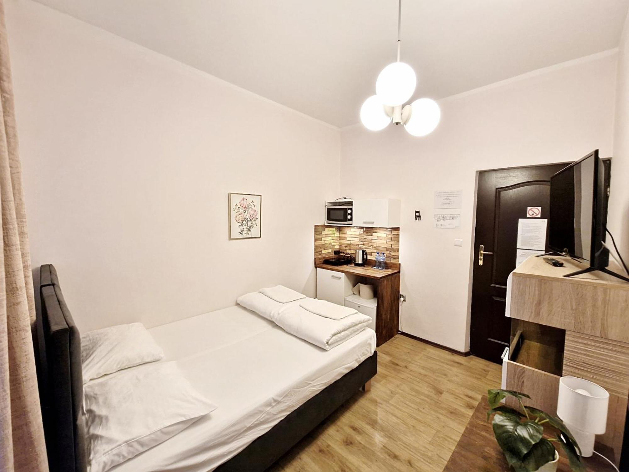 Aparthotel Helvetia Warsaw
