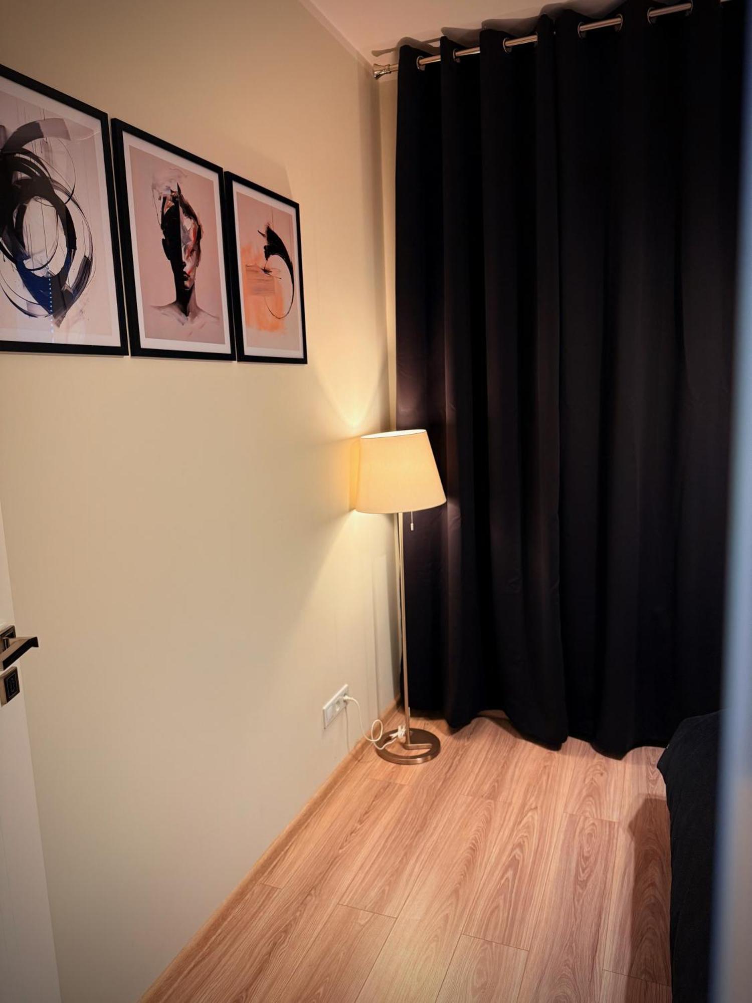 Airport67 Apartment