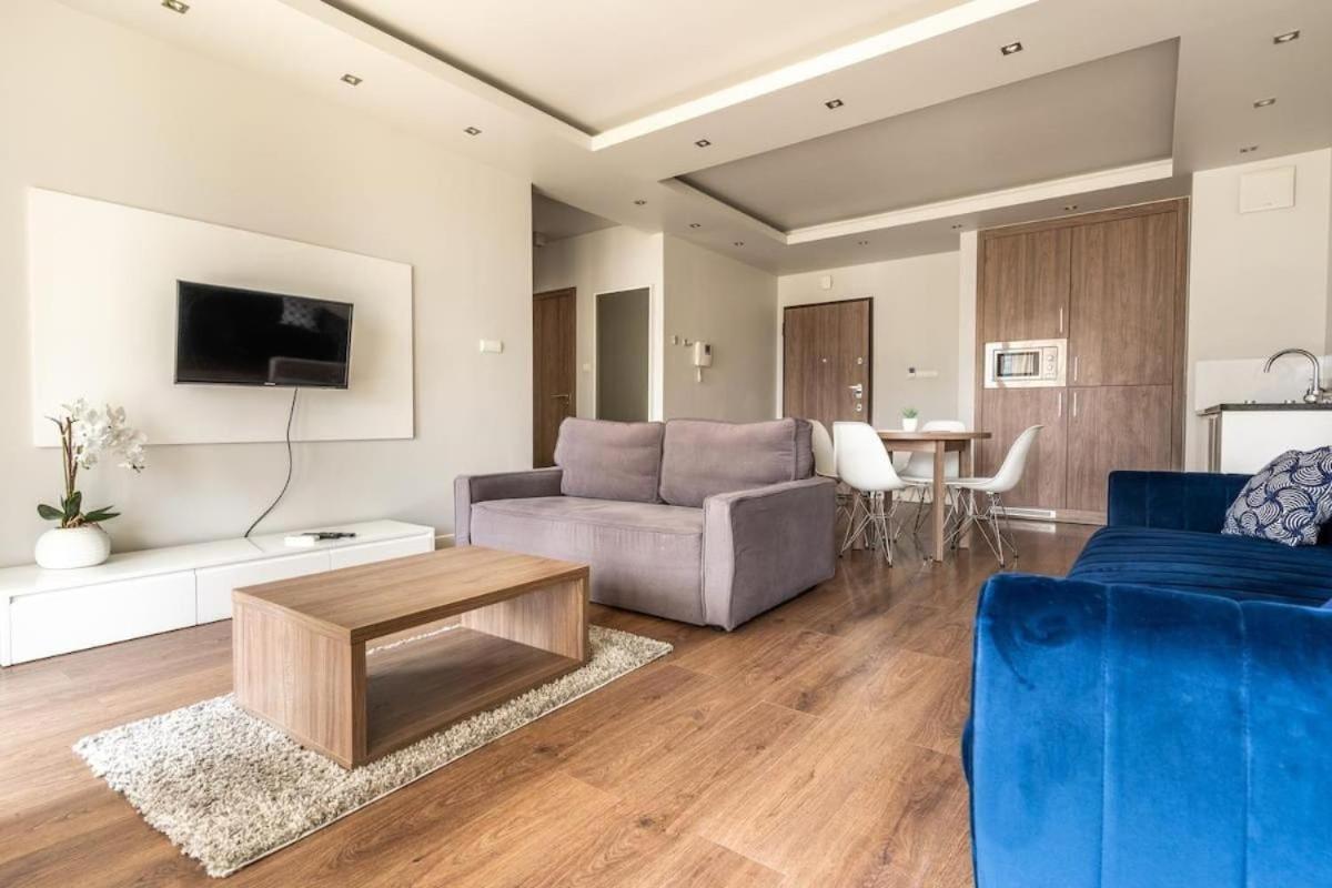 Apartment Urban Chic - One Bedroom - Luxury Stays&wronia118