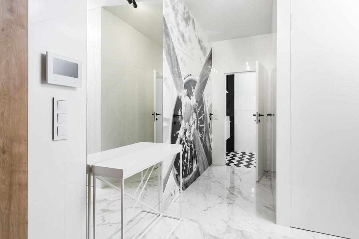 Mennica - Two Bedrooms - Stays&166 Warszawa