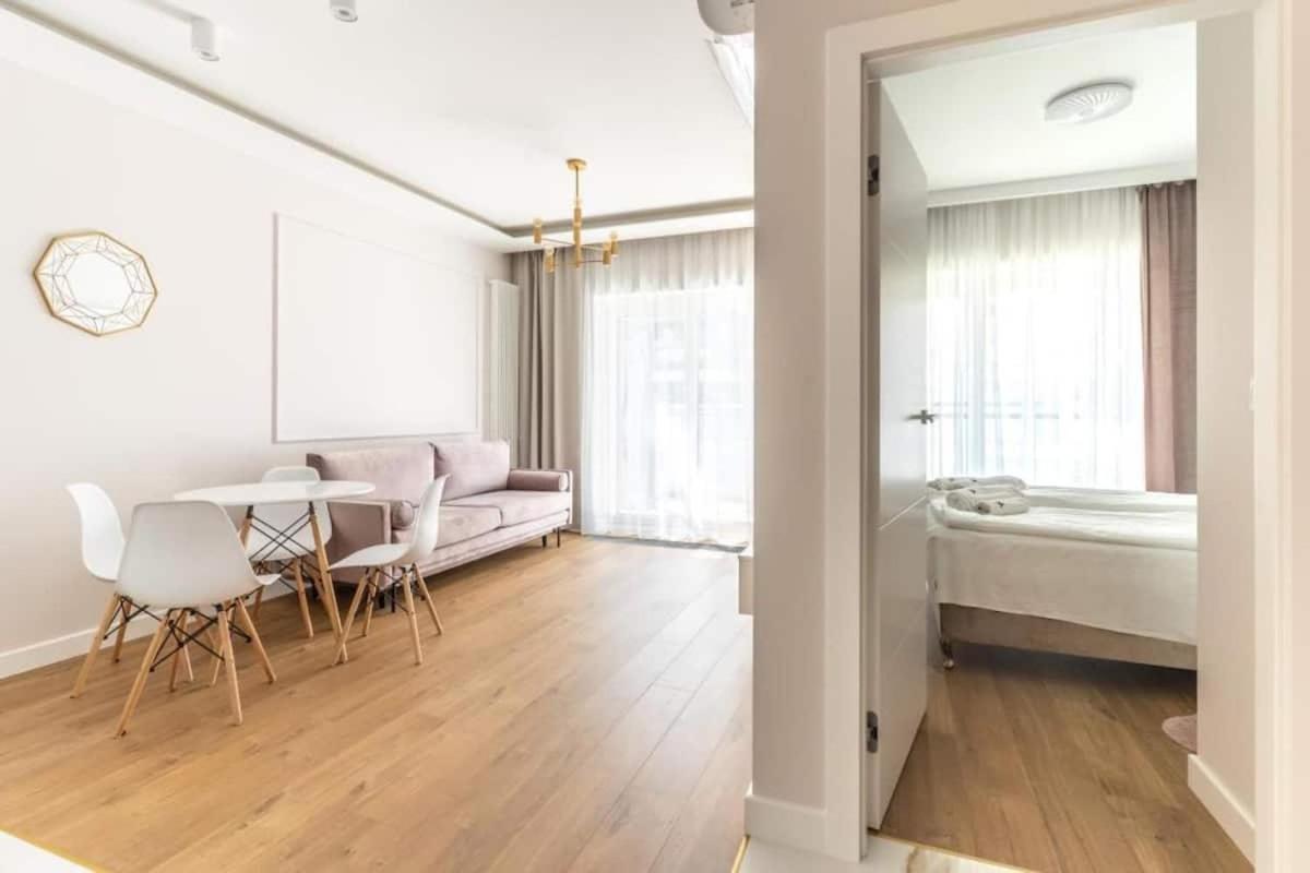 Căn hộ Urban Chic - Mennica - One Bedroom -citycenter&18 Warsaw