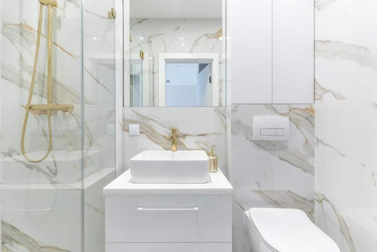 Urban Chic - Mennica - One Bedroom -citycenter&18 Apartament Warszawa