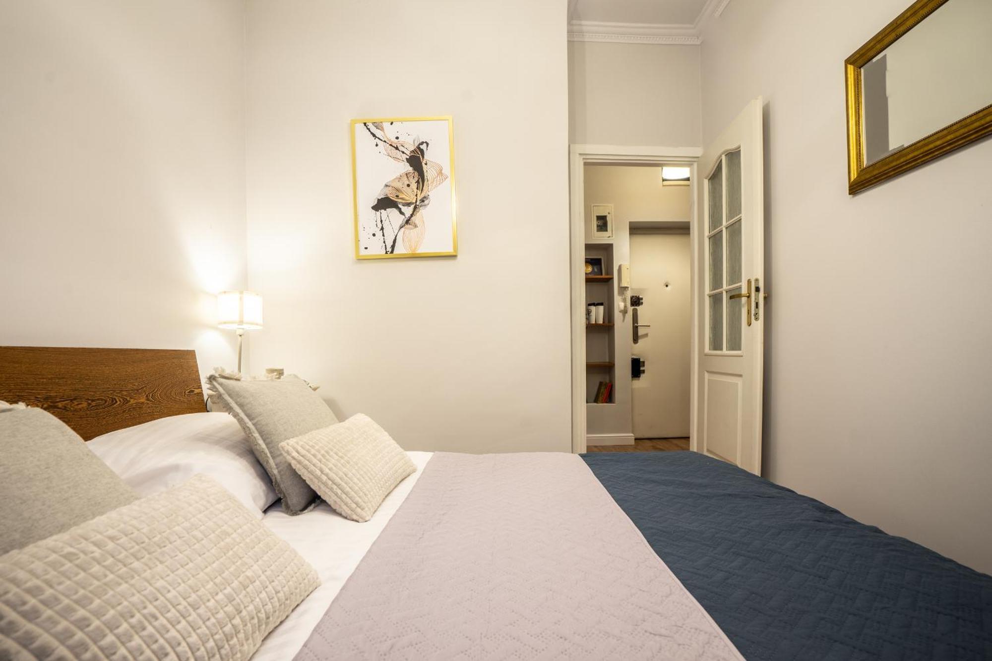 Apartment Old Town Heart Ii - New Town Square - Just Renovated! Warsaw