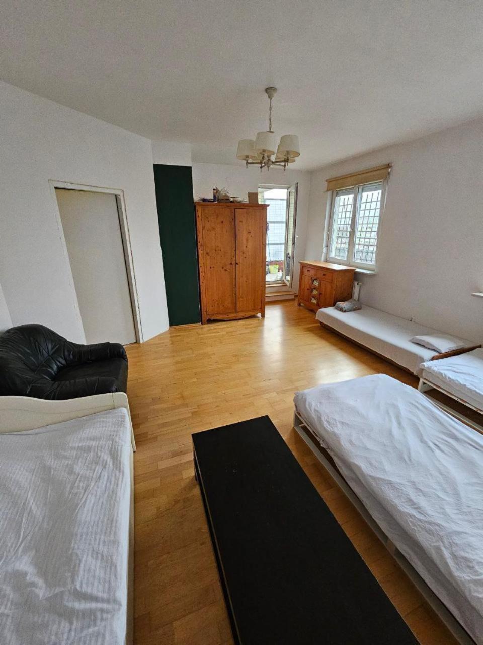 Na Ulicy Bora Komarowskiego 35 Homestay