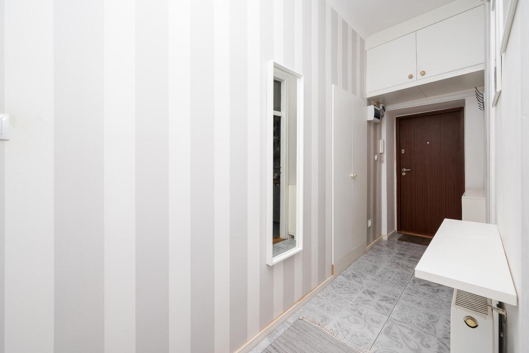 Metro Raclawicka Charming Apartment Warsaw