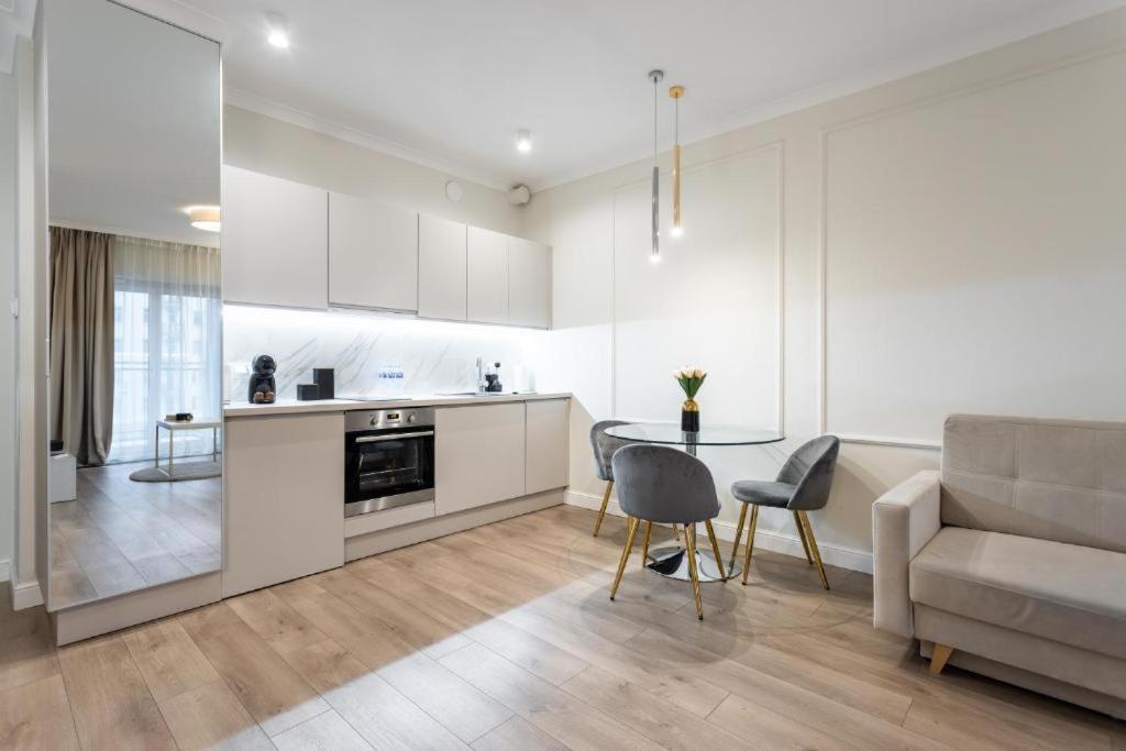 Close-urban Chic - Luxury -10 People- Mennica Apartment *
