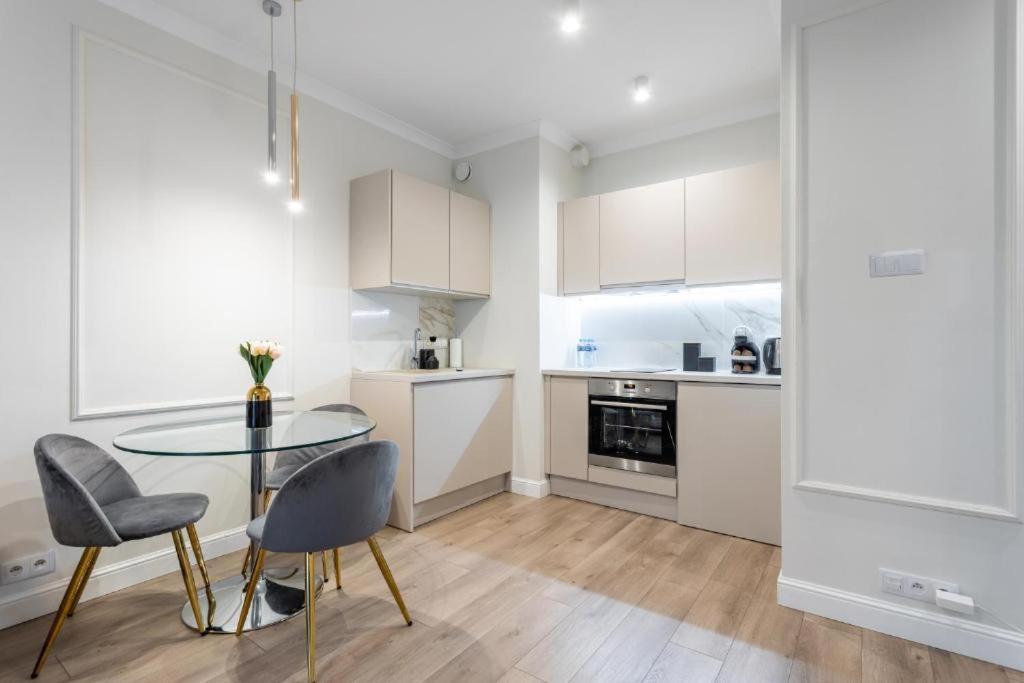 Close-urban Chic - Luxury -10 People- Mennica Warsaw