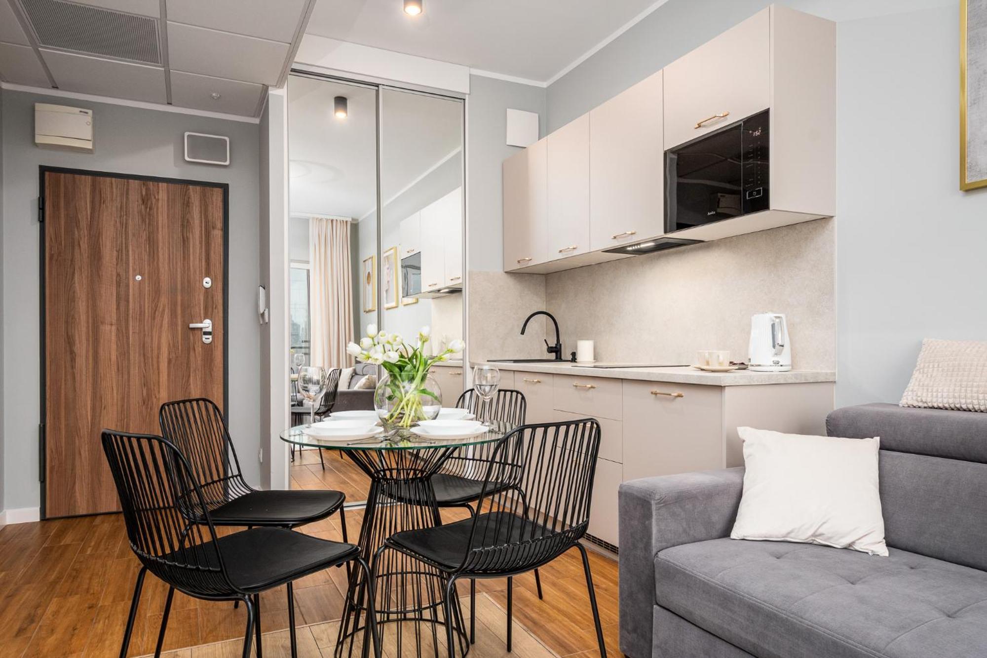 Prymasa Tysiaclecia 83a By Perfectapart 529 Garaz Apartment Warschau
