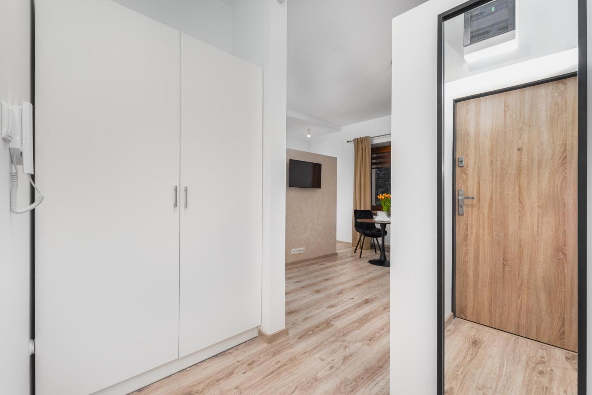 Coco Premium Radosc * Warsaw