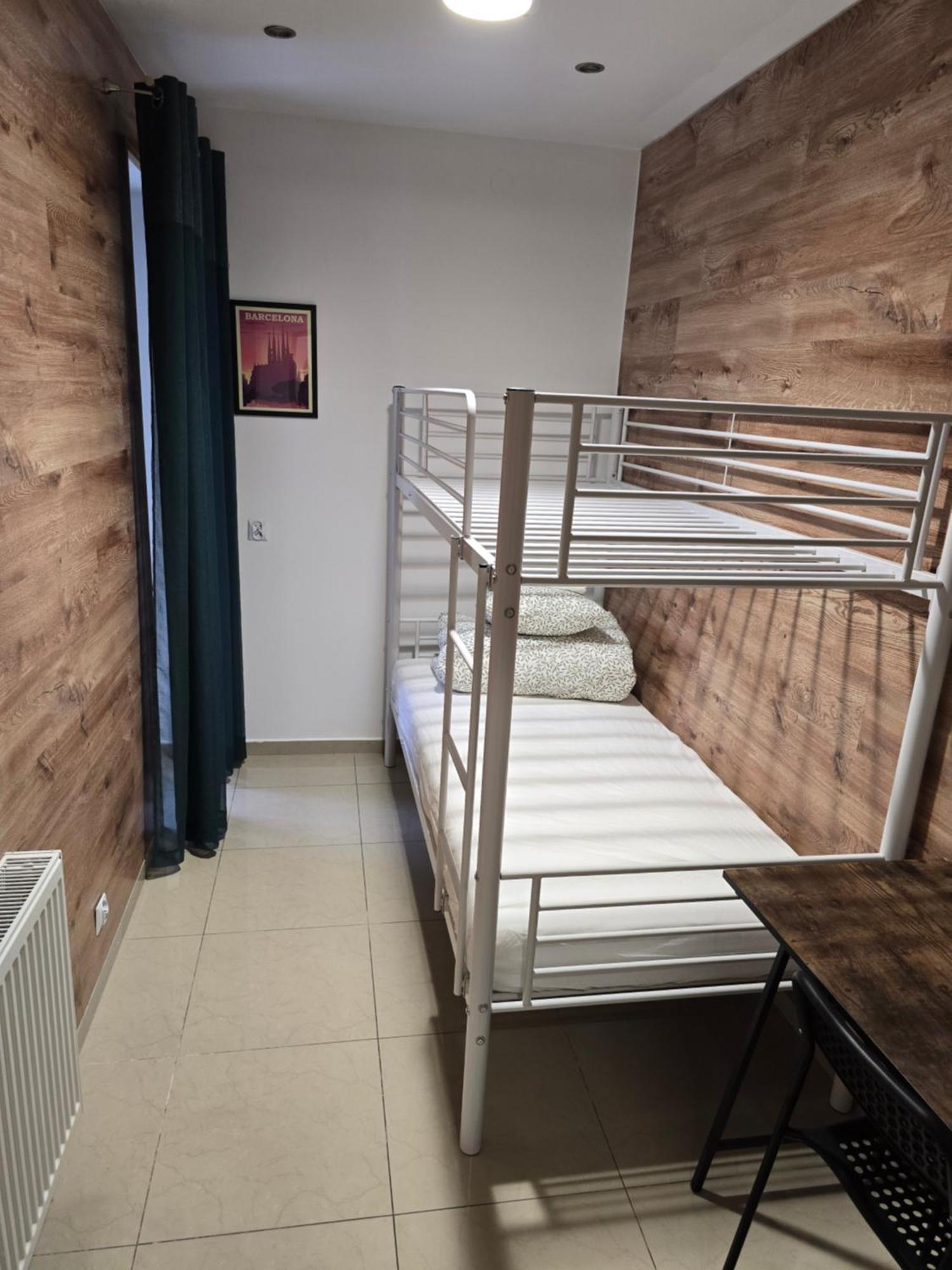 Hostel Rooms4rest Skibicka - Private For Tourists - Atr Consulting Sp, Z O,o, Warsaw