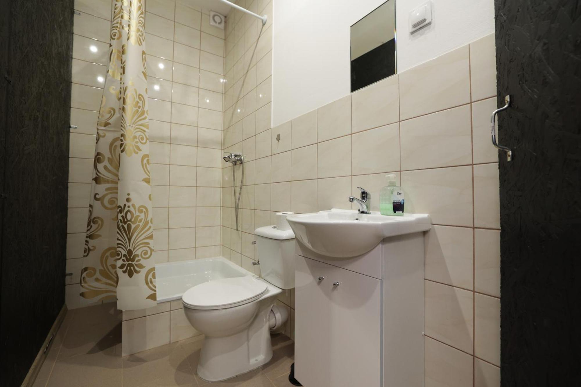 Hostel Regem