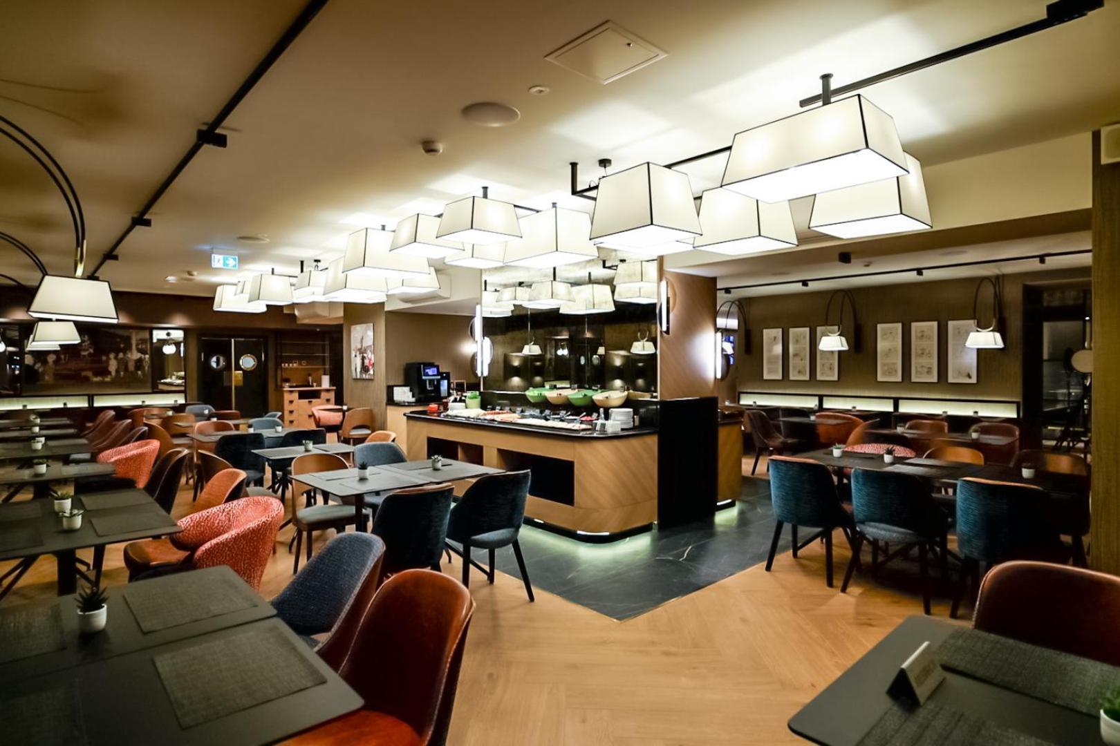 Mdm Centre Hotel