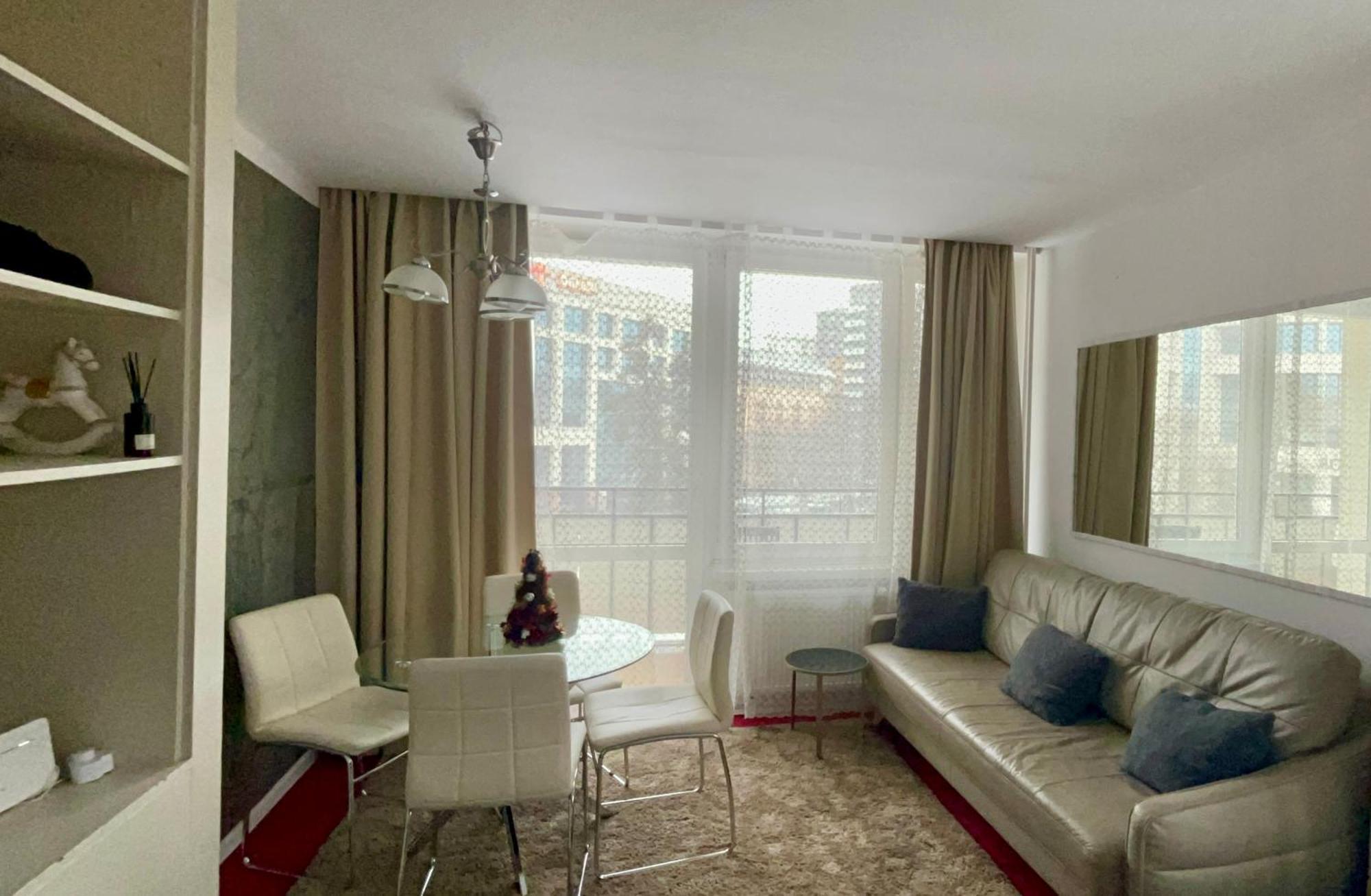 Perfect Location Two Bedrooms With Balkony * Warsaw