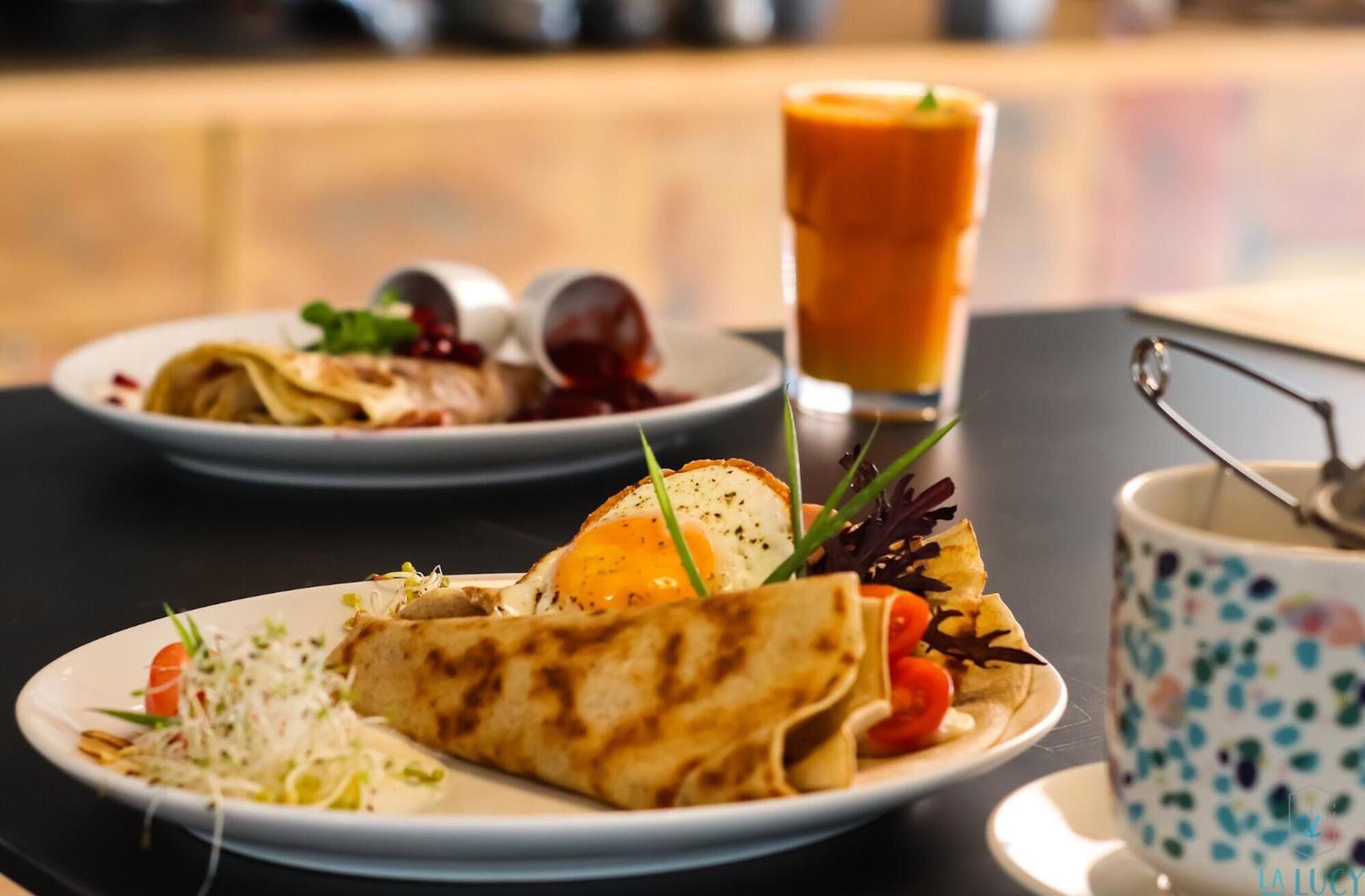 Căn hộ Close-urban Chic - Luxury -10 People- Mennica Warsaw